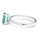 טבעת אמרלד עם היילו יהלומים מוחבא - 1.30 קראט
